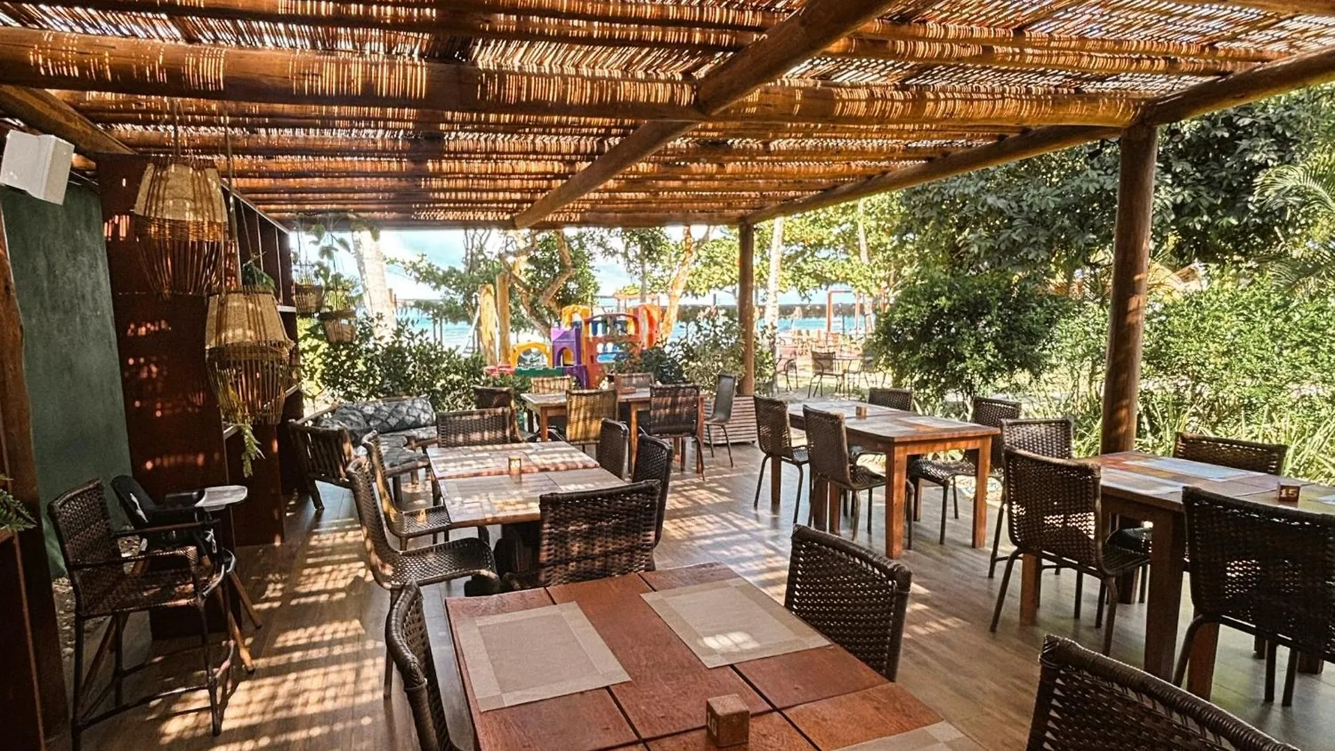 ***  Ravenala Hotel Porto Seguro Brezilya